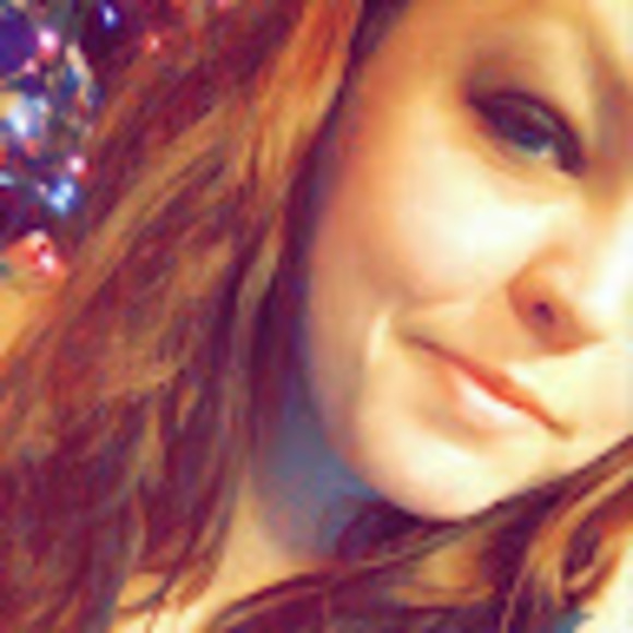 Meet your Posher, Christen - Picture 1 of 1